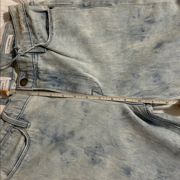 Frame Hi-Rise Straight leg jean size 30. NWT - Picture 10 of 11